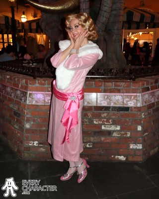 Love, Lottie Love, Lottie