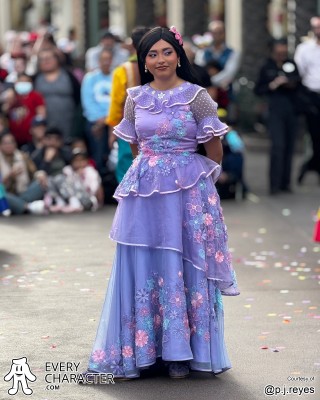 Isabela Madrigal in the Regular Look - 2024 Outfit Isabela Madrigal in the Regular Look - 2024 Outfit