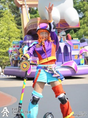 Street Kids in the TDL - Harmony in Color Outfit Street Kids in the TDL - Harmony in Color Outfit