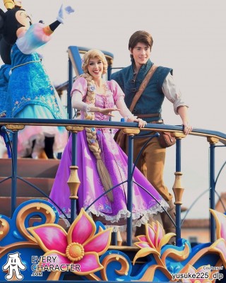 Flynn Rider with White Shirt in the Regular Look - 2010-... Outfit Flynn Rider with White Shirt in the Regular Look - 2010-... Outfit