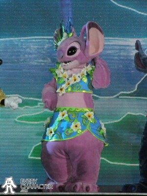 Angel in the DLP - Max Live! Gettin' Goofy with it Outfit Angel in the DLP - Max Live! Gettin' Goofy with it Outfit