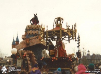 1992-12-01 - Stefan in the DLP - The Disney Parade Outfit 1992-12-01 - Stefan in the DLP - The Disney Parade Outfit