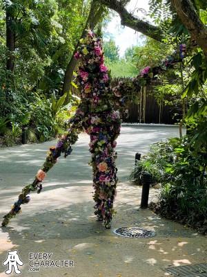 DiVine in the Regular Look - 1998-... Outfit