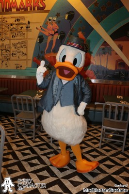WDW - Hollywood & Vine - Minnie's Silver Screen Dine Donald Duck in the WDW - Hollywood & Vine - Minnie's Silver Screen Dine outfit