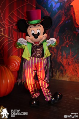 Mickey Mouse in the DLP - Mickey's Box of Pumpkins Outfit