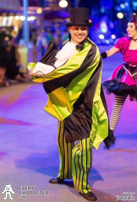 Vampires in the DLR - Frightfully Fun Parade Outfit