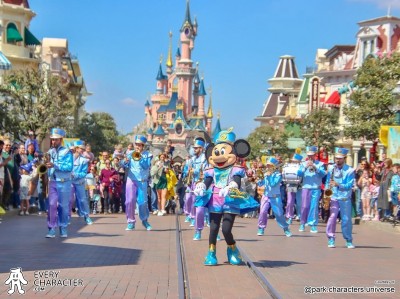Marching Marching