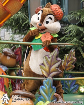 2018 - 2024 Chip in the DLP - Halloween - Mickey's Halloween Celebration - Original Outfit 2018 - 2024 Chip in the DLP - Halloween - Mickey's Halloween Celebration - Original Outfit