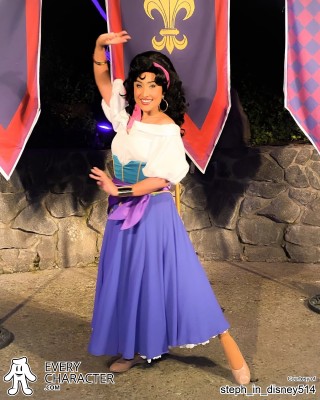 Esmeralda in the Regular Look - 1996-... Outfit