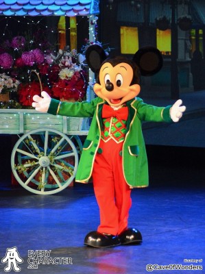 Mickey Mouse in the DLP - Extra Magical Christmastime Outfit Mickey Mouse in the DLP - Extra Magical Christmastime Outfit