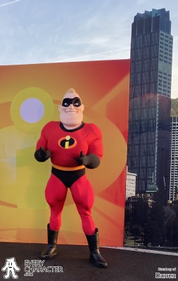 Mr. Incredible in the Regular Look - 2004-... Outfit Mr. Incredible in the Regular Look - 2004-... Outfit