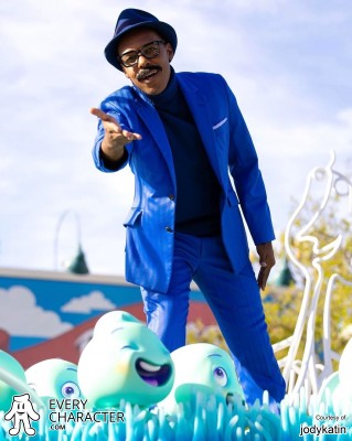 Joe Gardner in the DCA - Better Together: A Pixar Pals Celebration Parade Outfit Joe Gardner in the DCA - Better Together: A Pixar Pals Celebration Parade Outfit