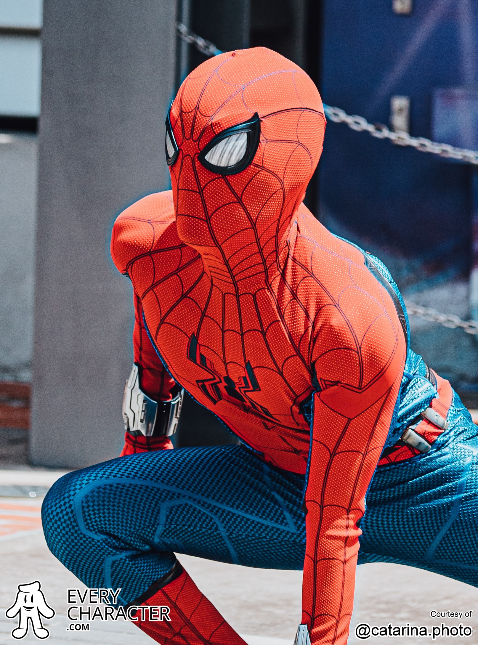 disneyland spiderman mask